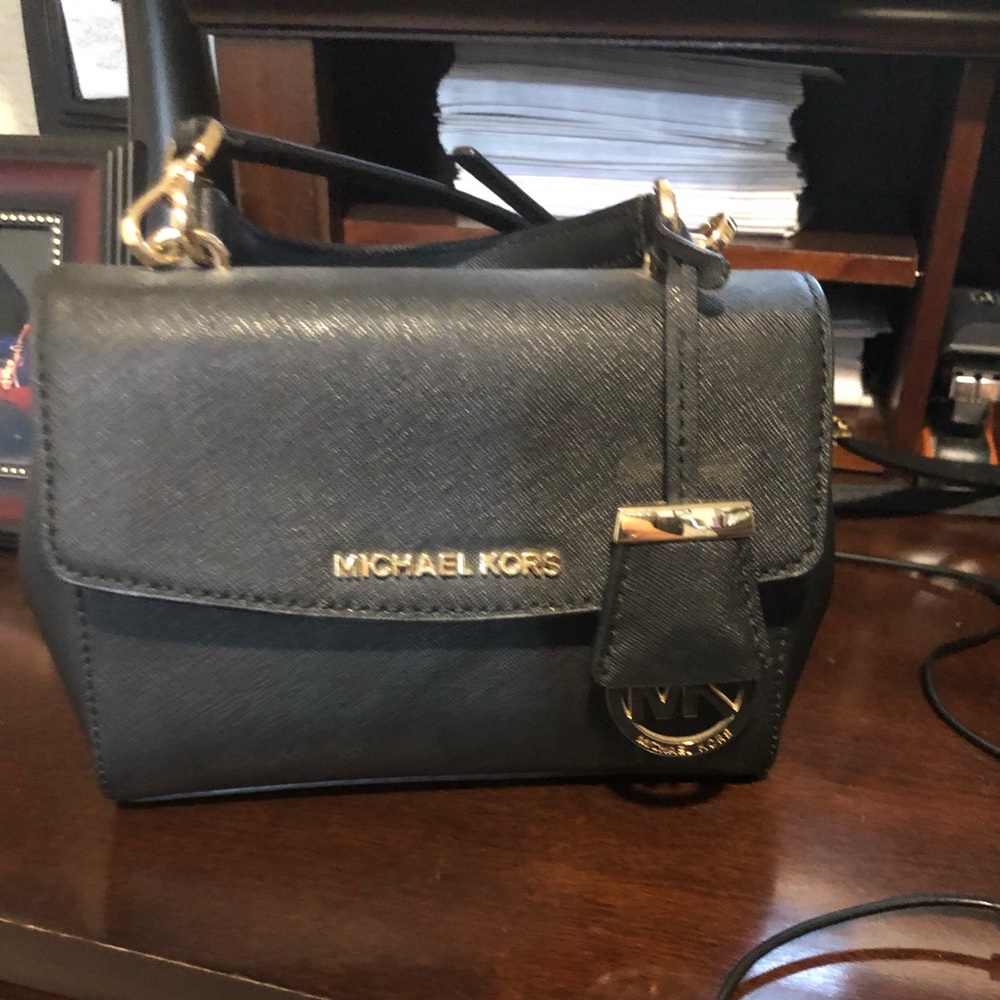 Mk purse